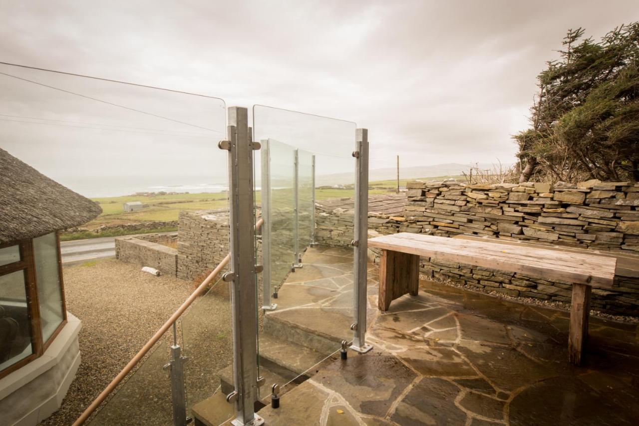 Storytellers Cottage Ballycotteen Exteriör bild